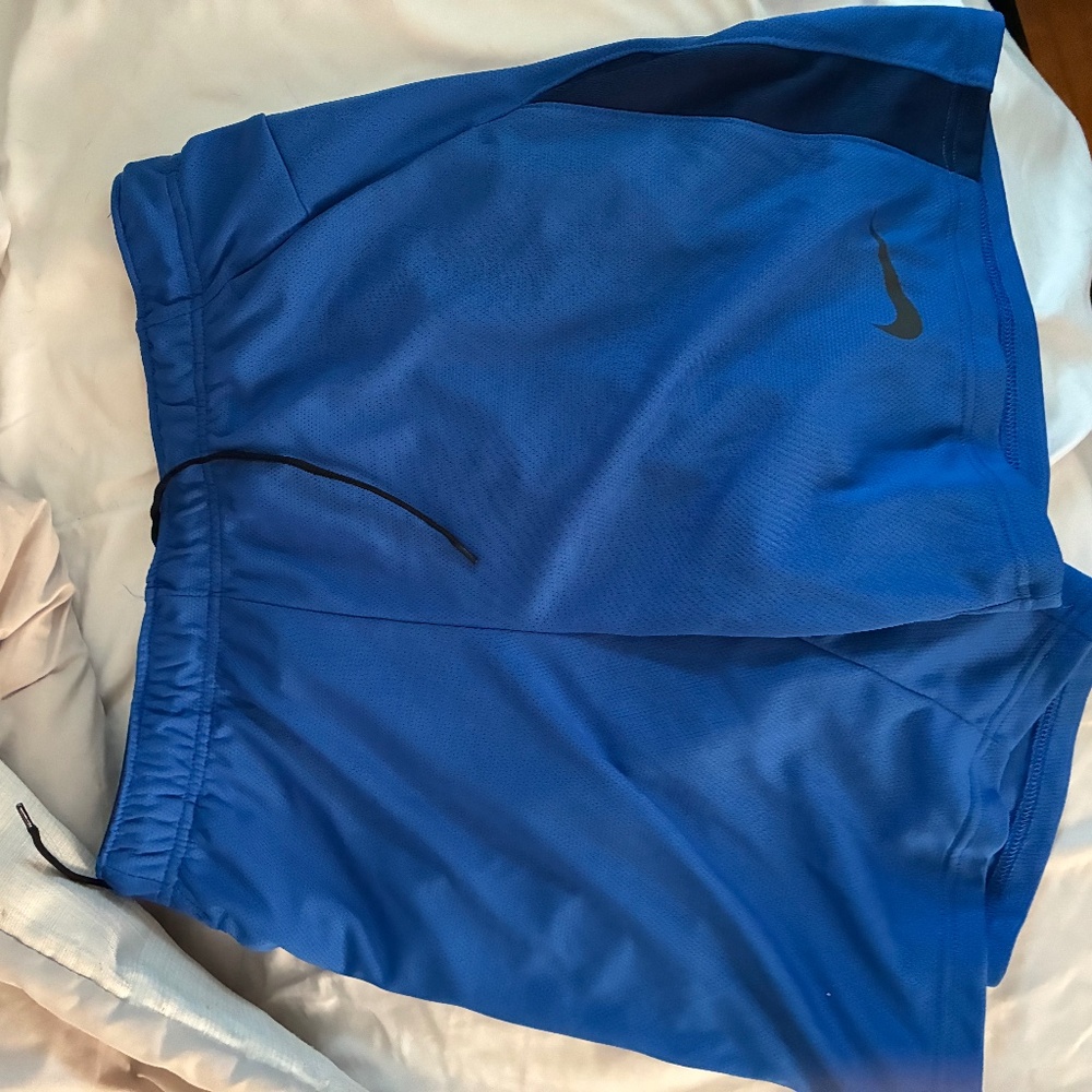 Mens Nike Shorts M